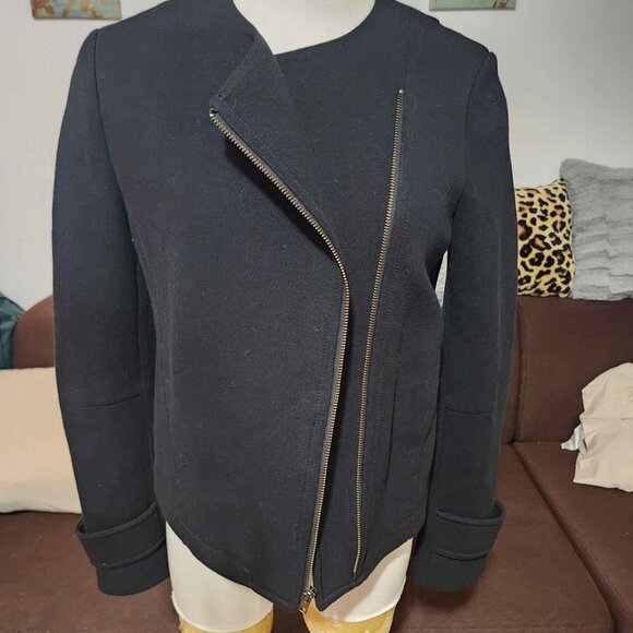 Vince Jackets & Blazers - Pre- Owned Vince Black Asymemetrical knit Moto Jacket